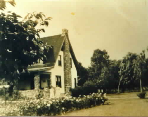 1913 